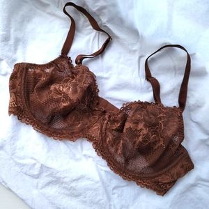 NWOT Lace bra